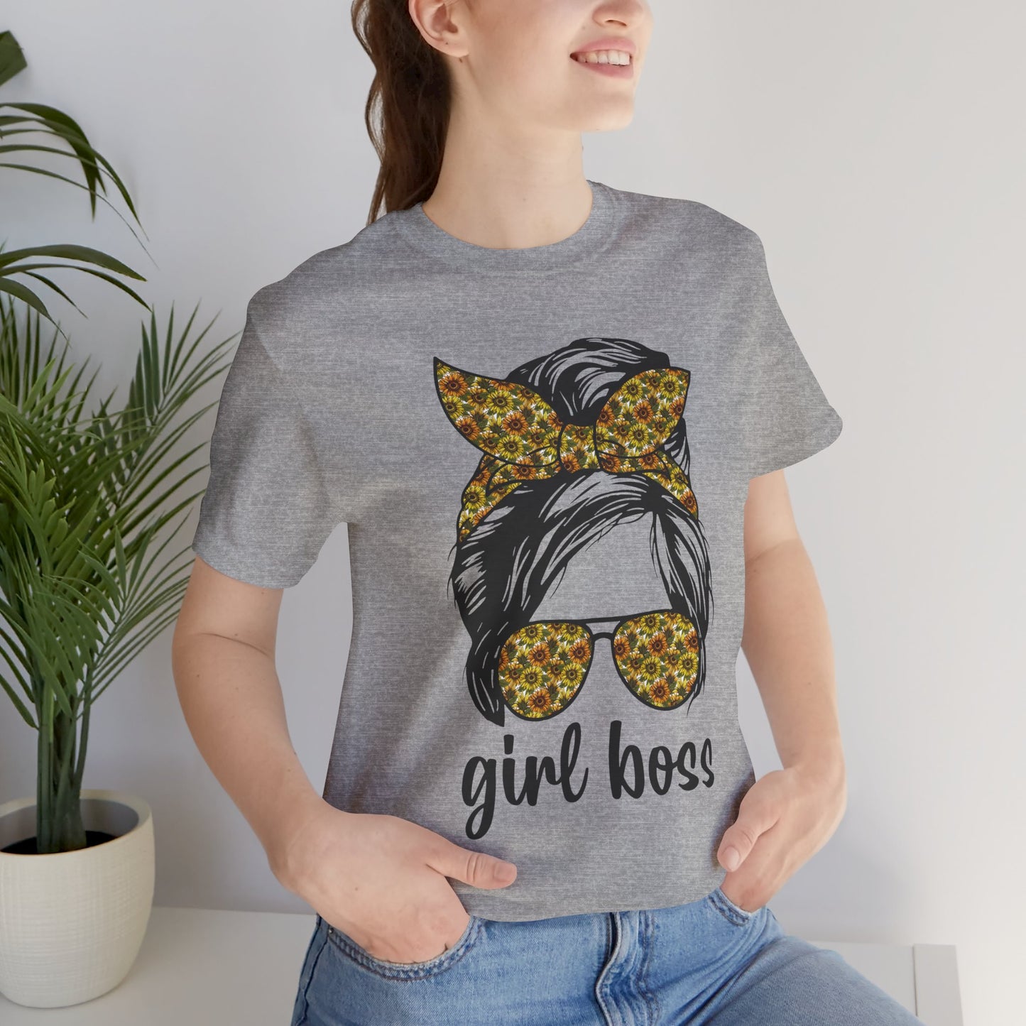 Stylish Girl Boss Tee: Empowerment Shirt for Women, Casual Outfit, Trendy Gift, Birthday Apparel, Motivational Fashion