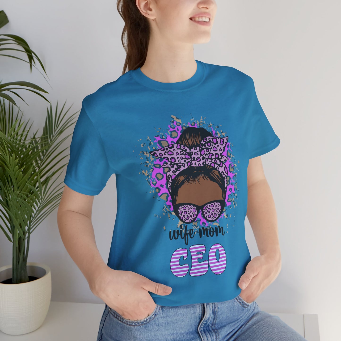 Wife Mom CEO T-Shirt: Empowering Tee for Moms, Gifts for Mother's Day, Women's Casual Wear, Motivational Apparel, Cute Graphic Tee