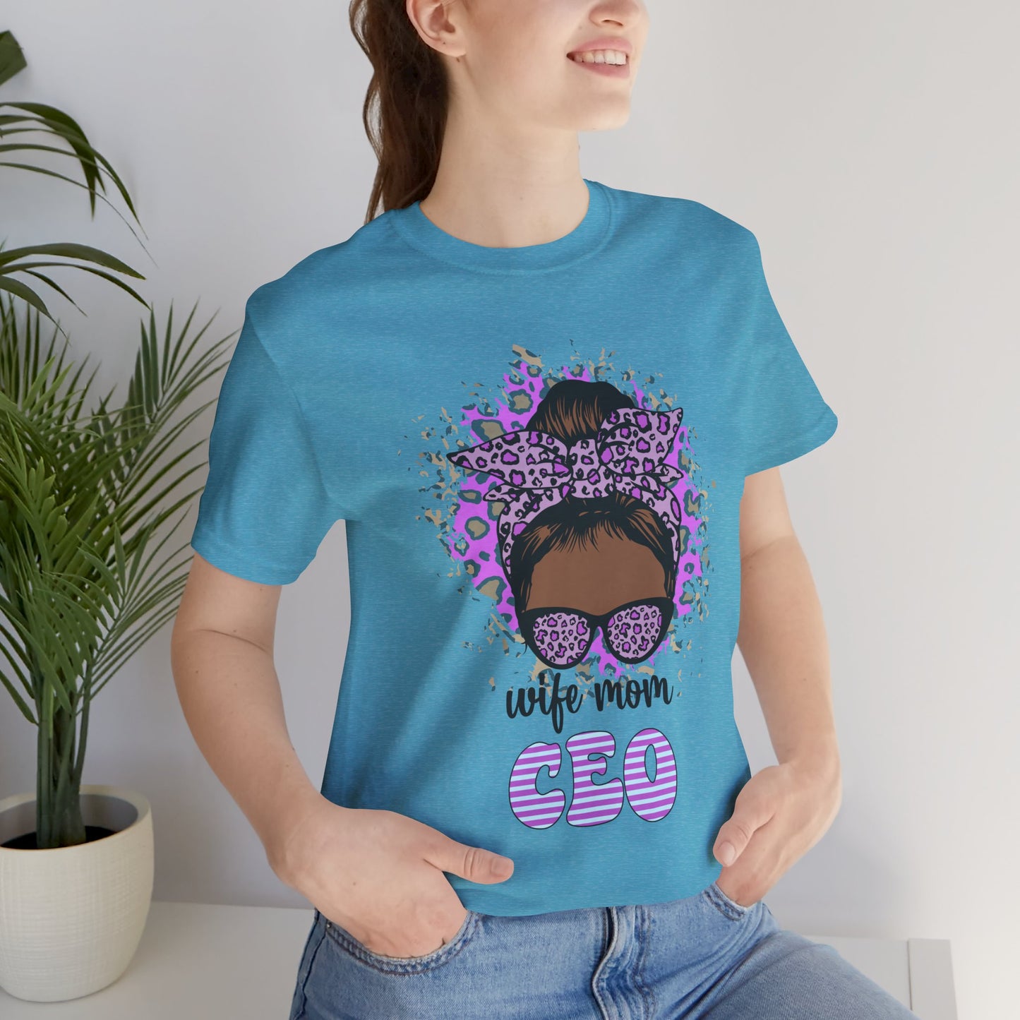 Wife Mom CEO T-Shirt: Empowering Tee for Moms, Gifts for Mother's Day, Women's Casual Wear, Motivational Apparel, Cute Graphic Tee
