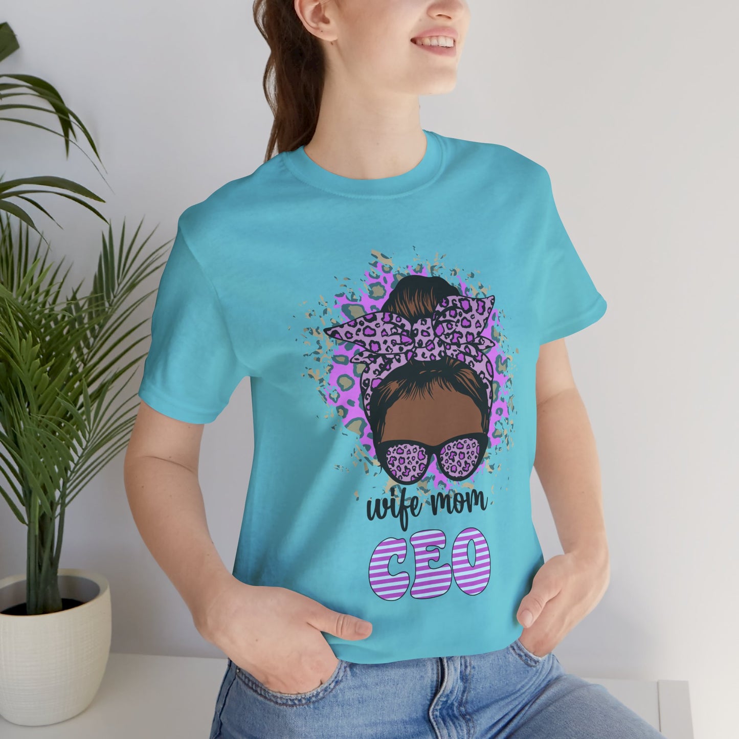 Wife Mom CEO T-Shirt: Empowering Tee for Moms, Gifts for Mother's Day, Women's Casual Wear, Motivational Apparel, Cute Graphic Tee