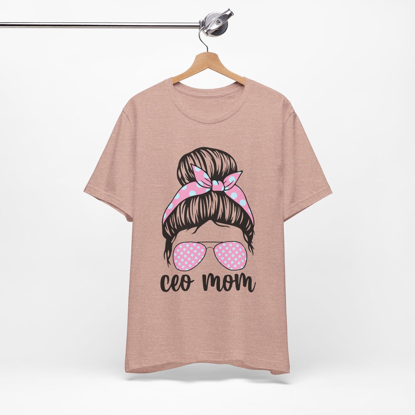 CEO Mom Short Sleeve Tee – Trendy Mom T-Shirt, Gift for Moms, Mother's Day Gift, Casual Shirt, Parenting Apparel