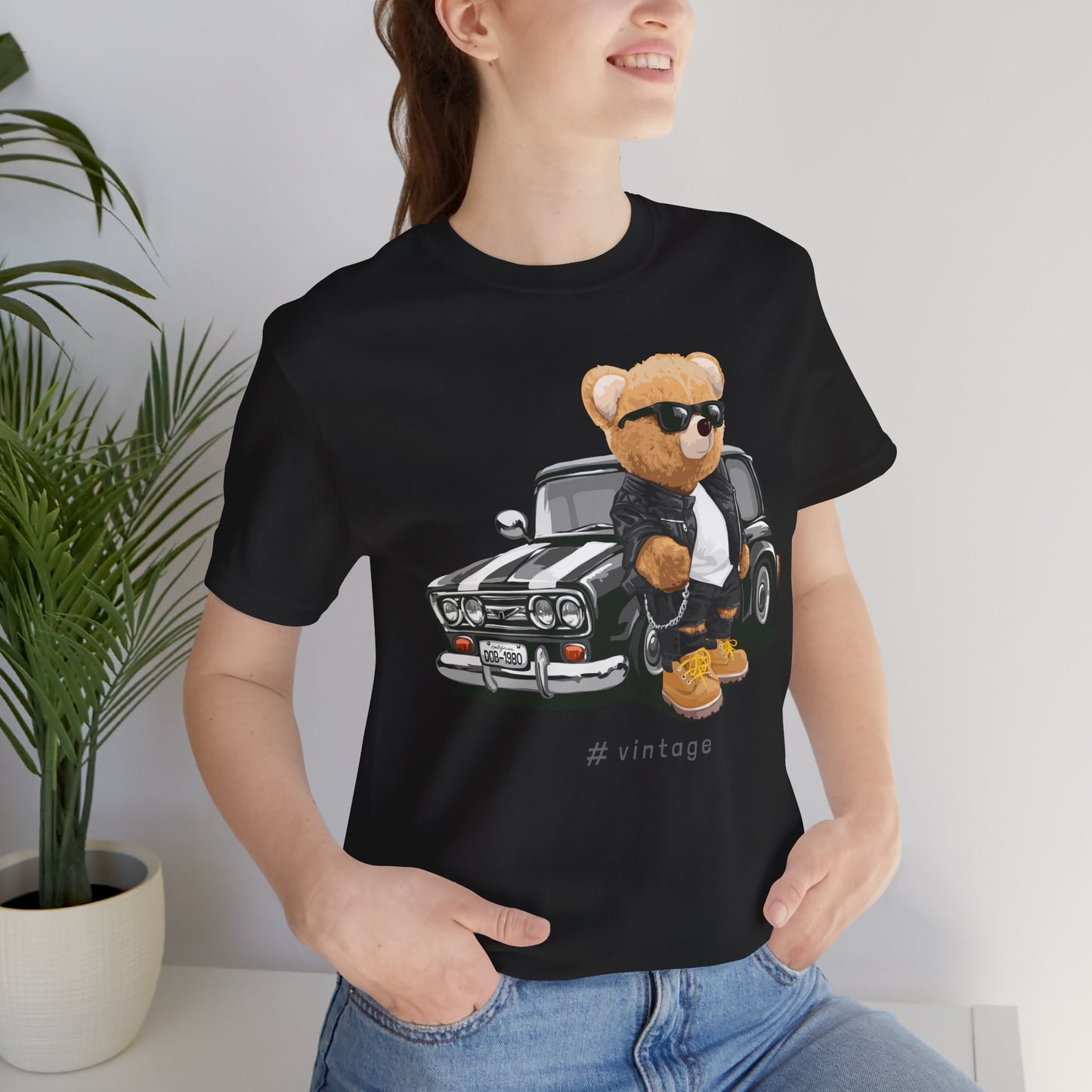 Vintage Bear Graphic Tee, Unisex T-Shirt, Retro Cool Shirt, Casual Wear, Gift for Him/Her, Streetwear Style Black