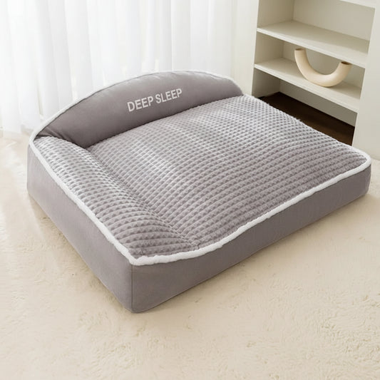Gray foam mattress topper with 'DEEP SLEEP' label on a white surface, accompanied by size and weight information.