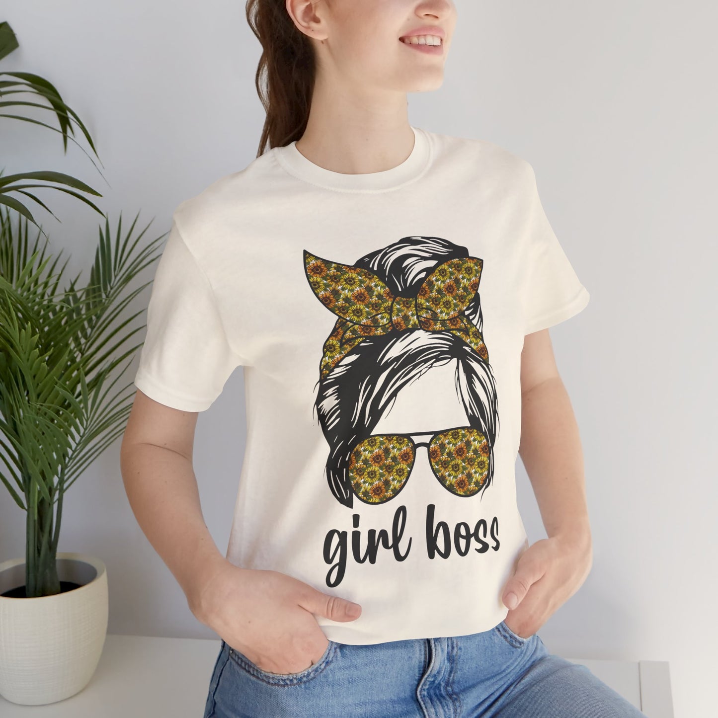 Stylish Girl Boss Tee: Empowerment Shirt for Women, Casual Outfit, Trendy Gift, Birthday Apparel, Motivational Fashion