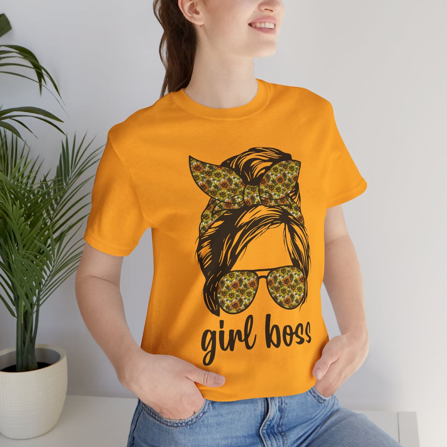 Stylish Girl Boss Tee: Empowerment Shirt for Women, Casual Outfit, Trendy Gift, Birthday Apparel, Motivational Fashion