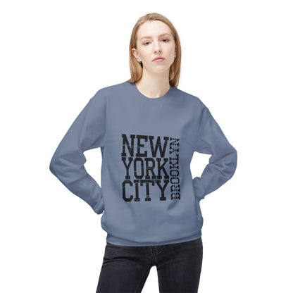 New York City Graphic Sweatshirt - Cozy Unisex Crewneck, Streetwear Style, Gift for NYC Lovers, Casual Wear, Travel Souvenir