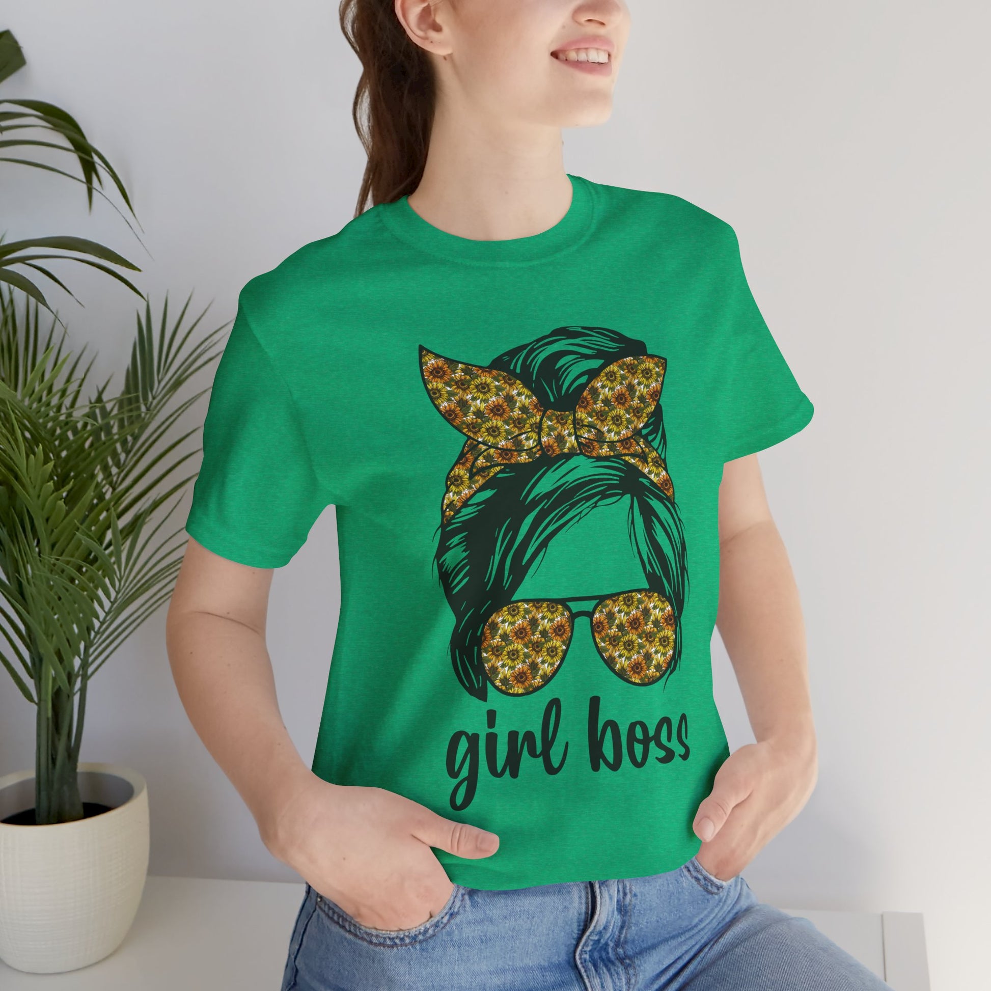 Stylish Girl Boss Tee: Empowerment Shirt for Women, Casual Outfit, Trendy Gift, Birthday Apparel, Motivational Fashion