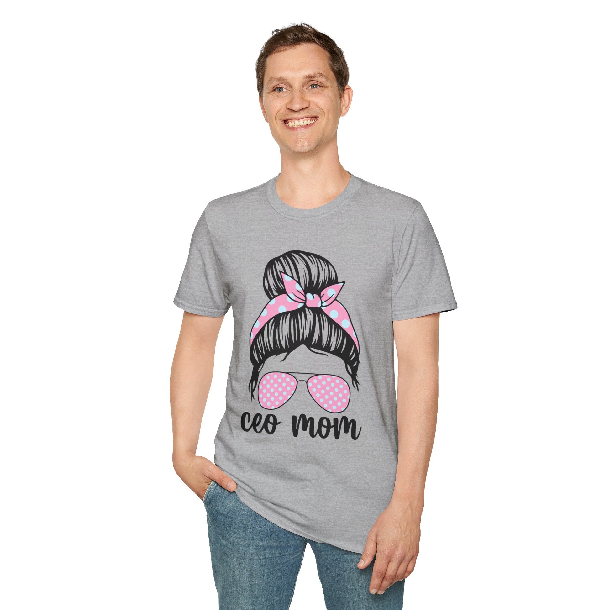 CEO Mom T-Shirt: Casual Gift for Mother's Day, Birthday, or Everyday Wear, Perfect for Stylish Moms