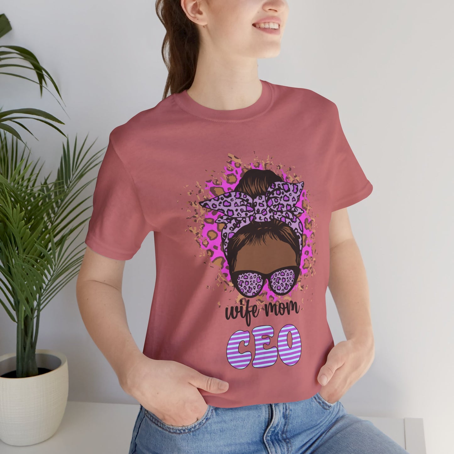 Wife Mom CEO T-Shirt: Empowering Tee for Moms, Gifts for Mother's Day, Women's Casual Wear, Motivational Apparel, Cute Graphic Tee