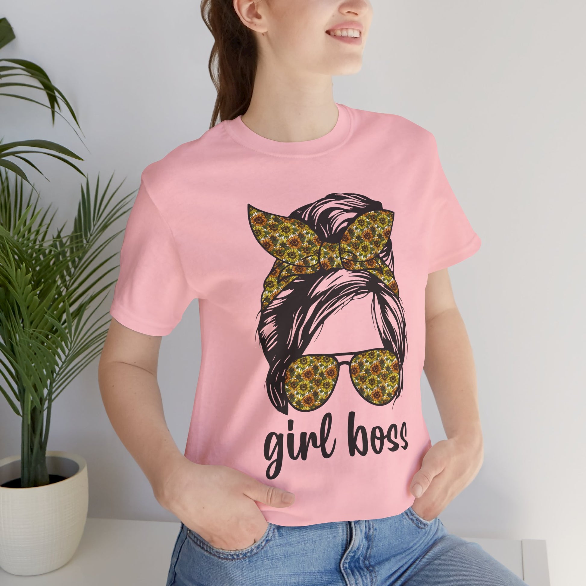 Stylish Girl Boss Tee: Empowerment Shirt for Women, Casual Outfit, Trendy Gift, Birthday Apparel, Motivational Fashion