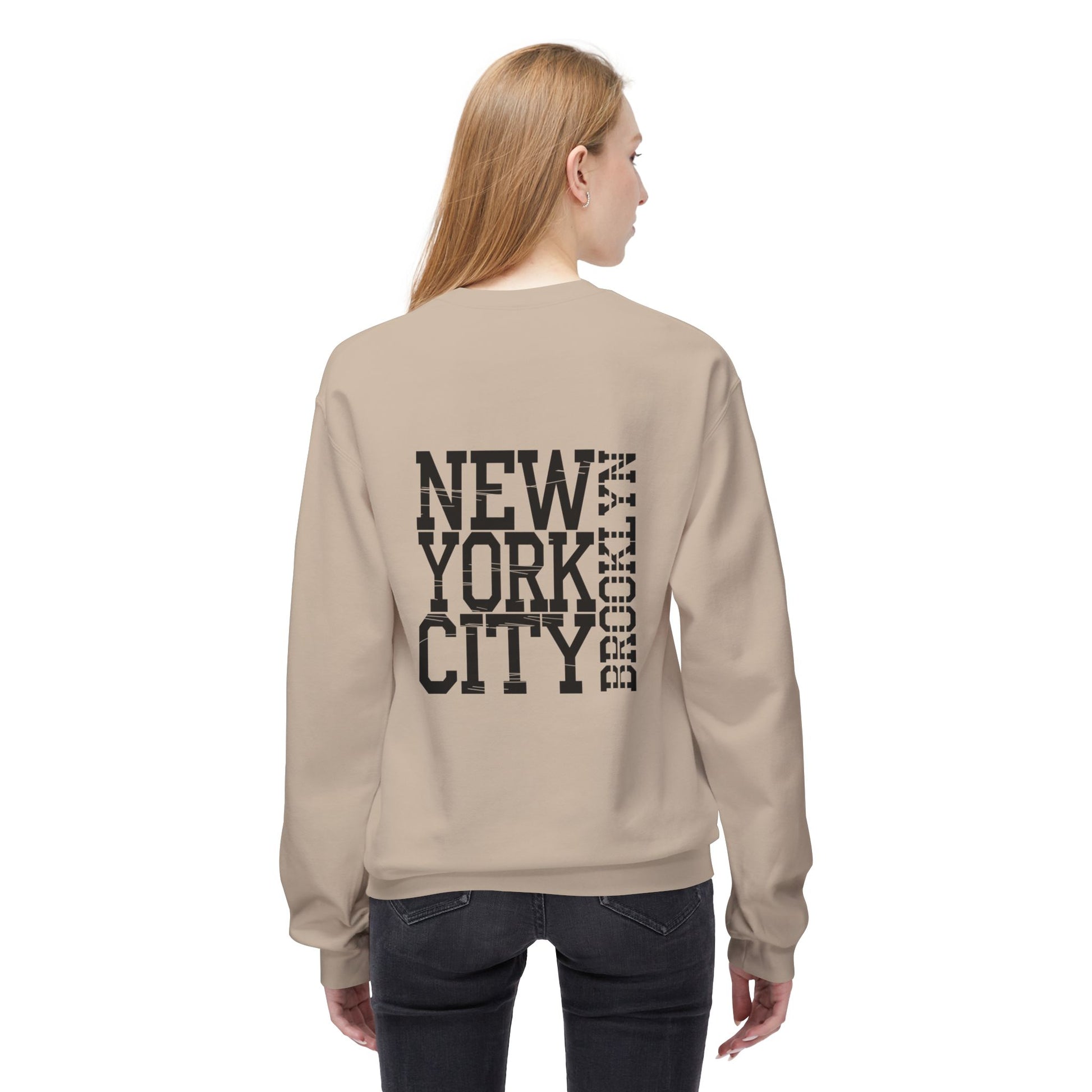 New York City Graphic Sweatshirt - Cozy Unisex Crewneck, Streetwear Style, Gift for NYC Lovers, Casual Wear, Travel Souvenir
