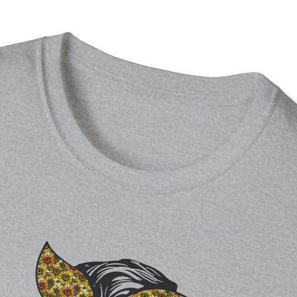 Chic Girl Boss T-Shirt, Empowerment Tee, Gift for Her, Motivational Shirt, Women’s Empowerment Apparel