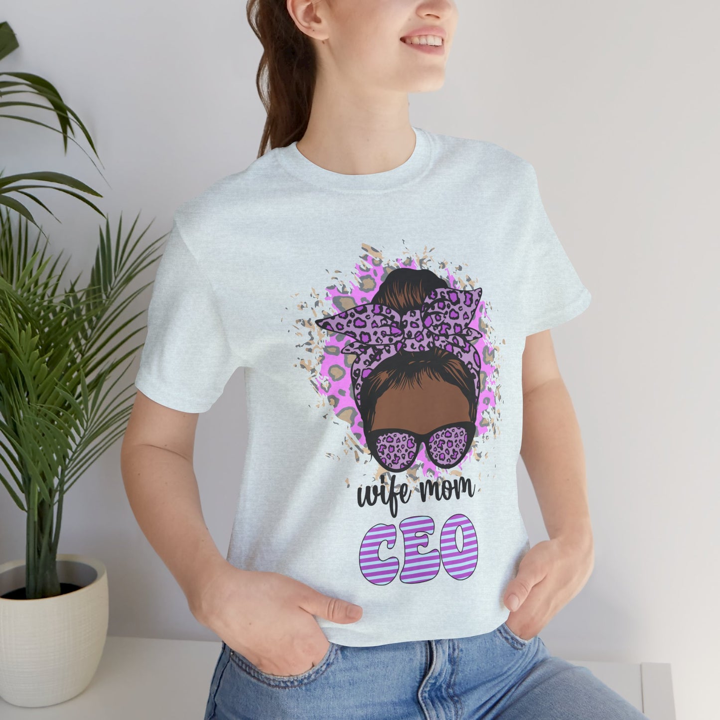 Wife Mom CEO T-Shirt: Empowering Tee for Moms, Gifts for Mother's Day, Women's Casual Wear, Motivational Apparel, Cute Graphic Tee
