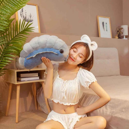 Ins Hot Creative Simulation Insect Plush Toys Soft Cartoon Isopod Nap Pillow Back Cushion Birthday Gifts Doll for Kids Girls