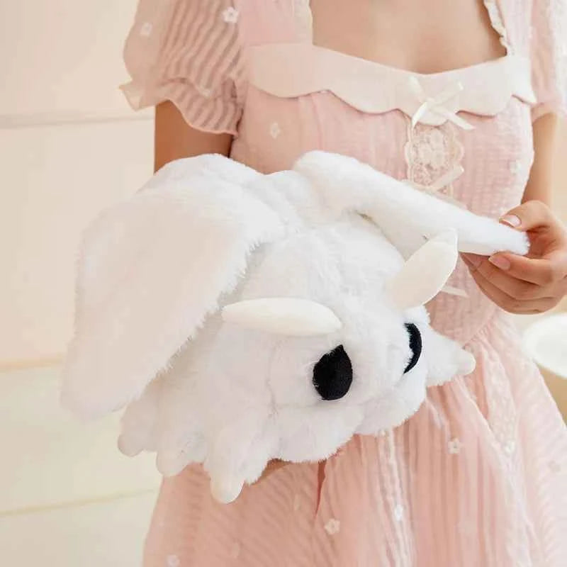 Kawaii Simulated White Moth Plush Toy – Realistic Stuffed Insect Doll for Home Decor & Collectors White