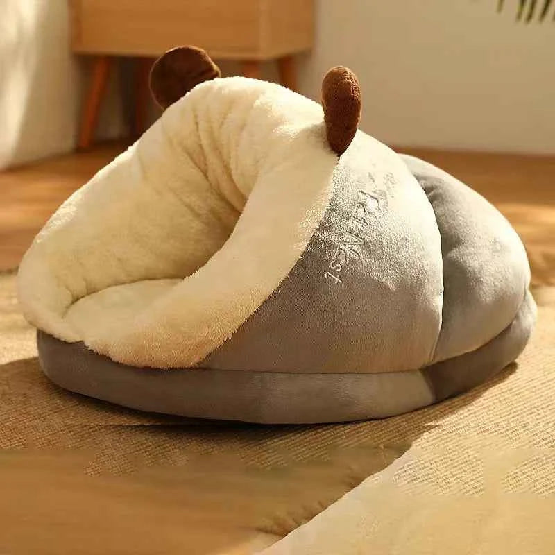 Cute Slippers Shaped Dog Bed (Up to 23.6 in) - Warm Breathable Small Dog Kennel