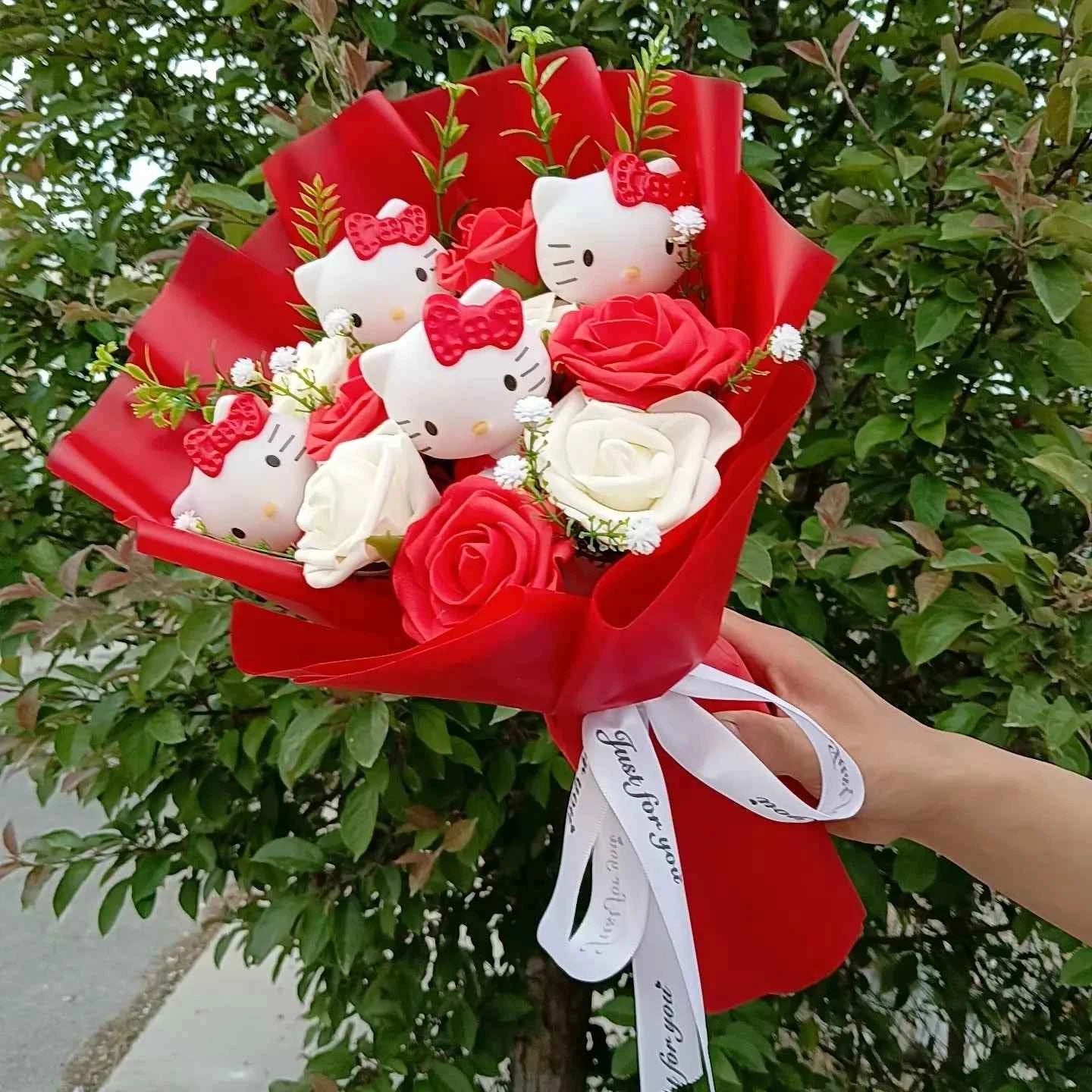 Kawaii Sanrio Plush Bouquet (11.8 in) - Hello Kitty/Kuromi/My Melody/Cinnamoroll Gift