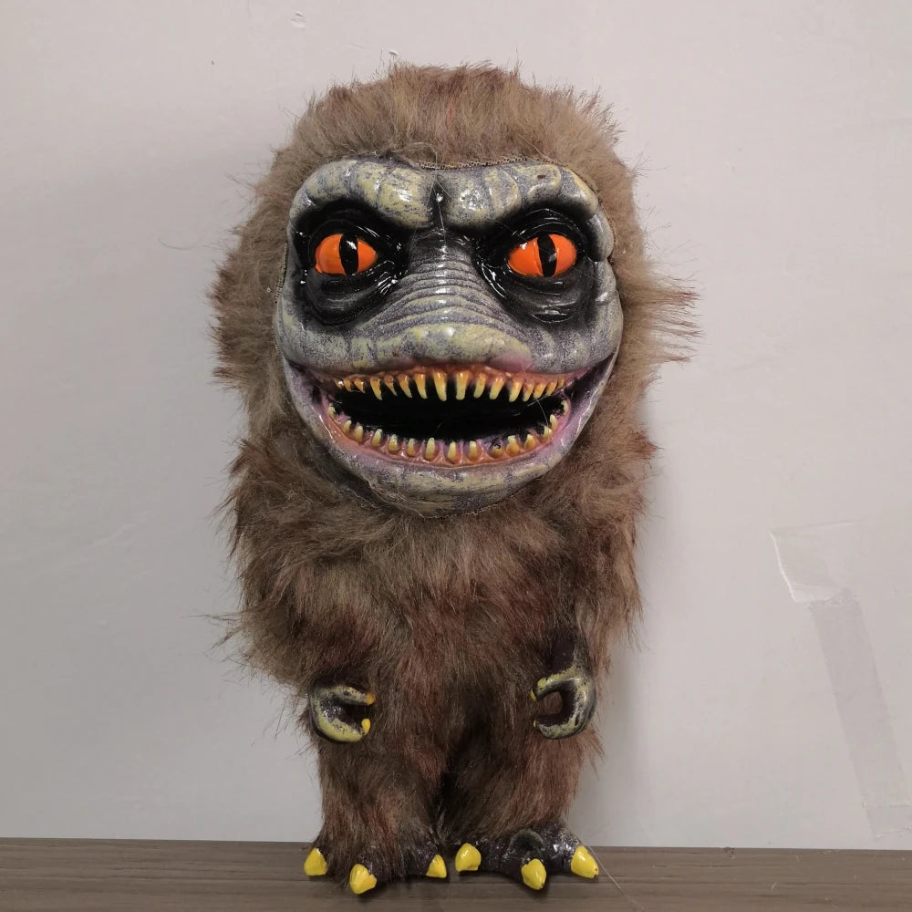 Alien Monster Plush Doll – Creepy Critter Halloween Decoration Brown 9.1" (23cm)