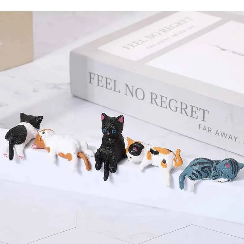 5-Pack Cute Healing Cat Monitor Decoration - Kawaii Screen 1 Set A