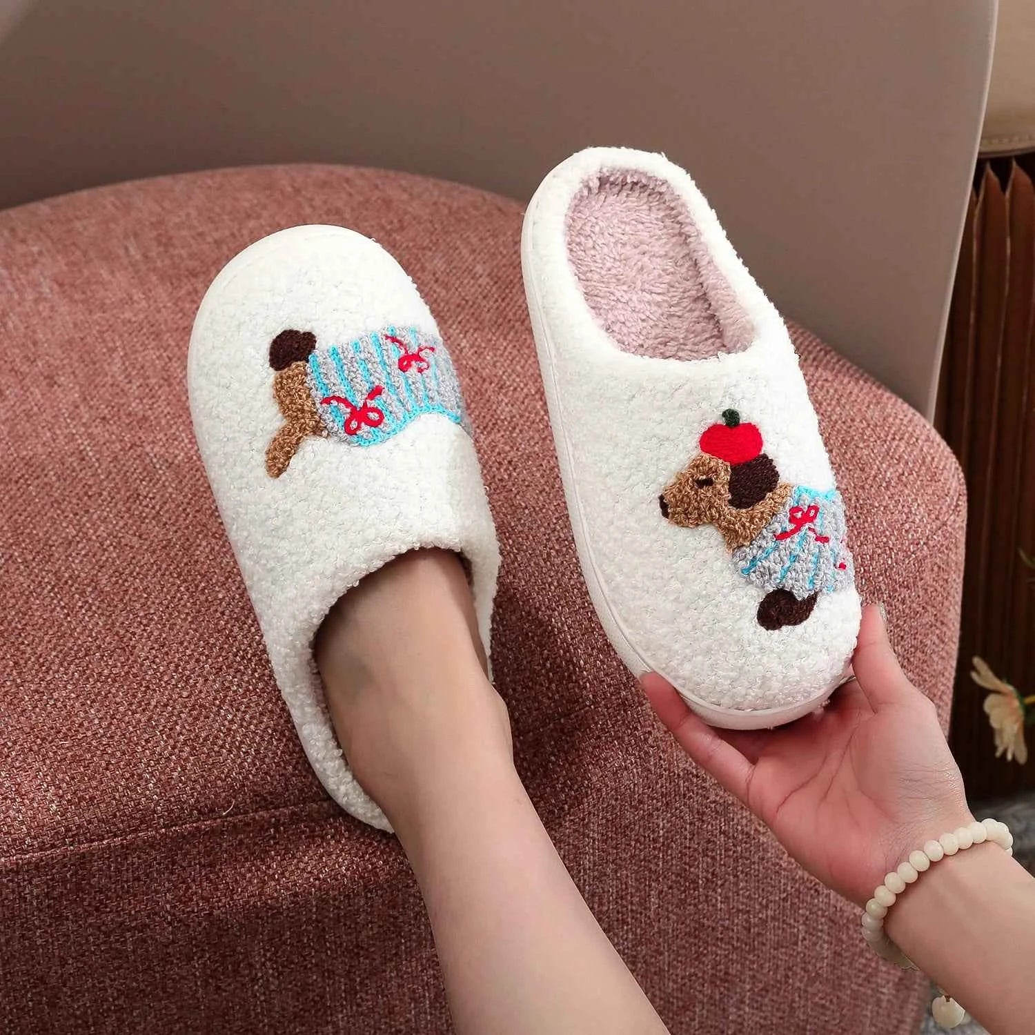 Cute Dachshund Embroidered Plush Slippers - Thick-Soled Warm Non-Slip Indoor Shoes