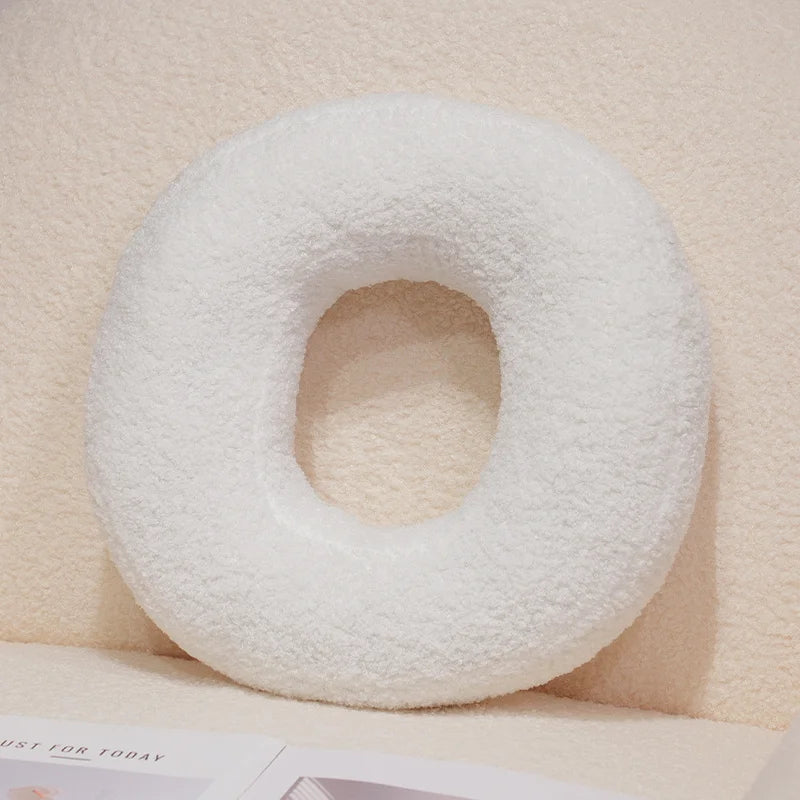 Kawaii English Letter Plush Pillow – Soft Stuffed Alphabet Sofa Cushion & Kids Learning Toy (A–Z + Heart) O