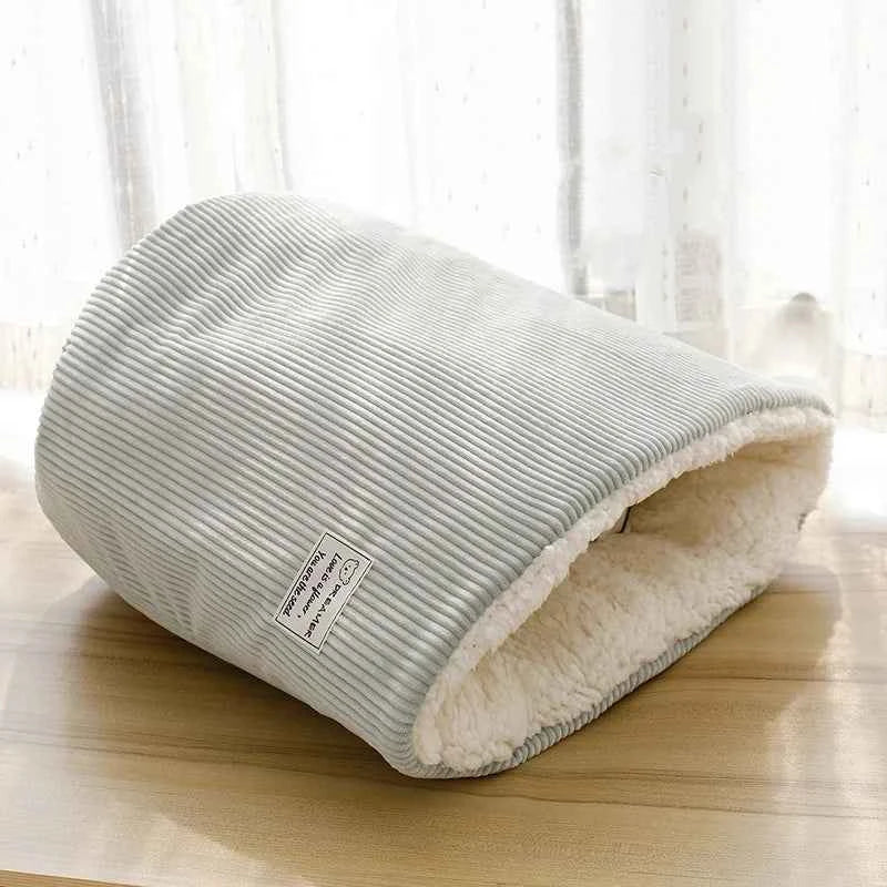 Soft Velvet Fabric Cat/Dog Bed (Up to 18.1 in) - Winter Warm Sleeping Bag Pet House