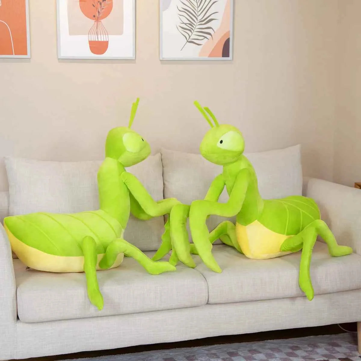 Kawaii Praying Mantis Plush Toy – Giant Green Insect Stuffed Animal Pillow
