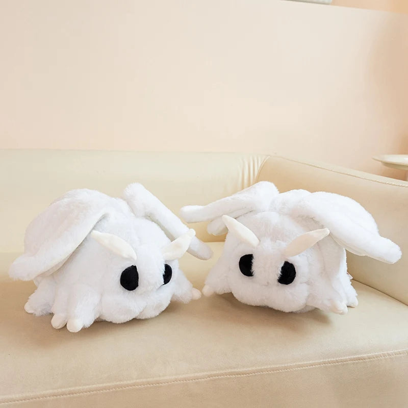 Kawaii Simulated White Moth Plush Toy – Realistic Stuffed Insect Doll for Home Decor & Collectors