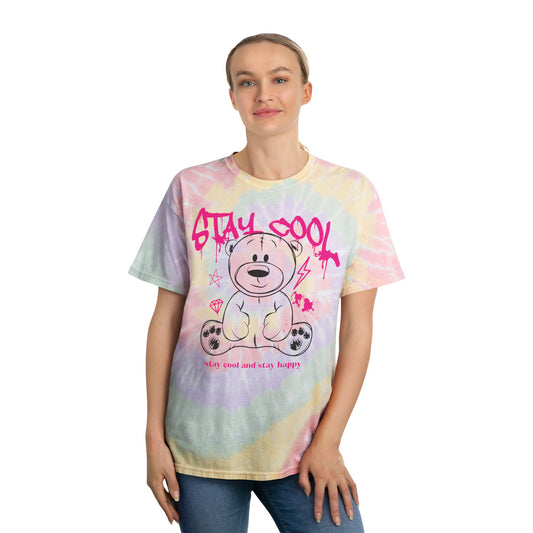 Unisex "Stay Cool" Tie Dye T-Shirt – Cute Streetwear Graphic Tee with Teddy Bear & Happy Quote – Soft Cotton Pastel Shirt Hazy Rainbow